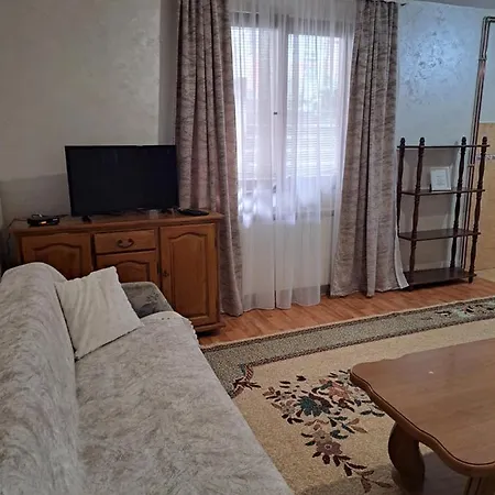 Apartmán Apartman Lara 2